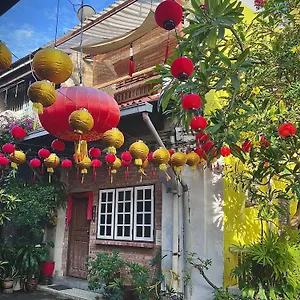 Leju 21 樂居 Explore From A Riverside House , Malacca Malaysia